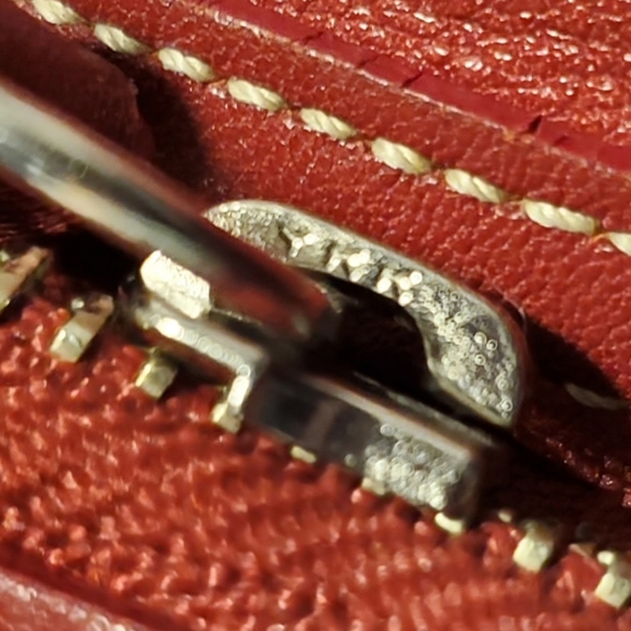 AUTHENTICATED Coach Handbag Vintage EUC with COA - Picture 4 of 13